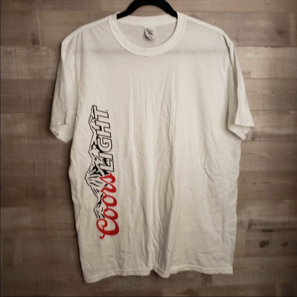 🚨 3/$30 Coors Light Shirt🚨